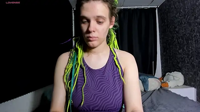 KIKI Krash online show from December 3, 10:24 am