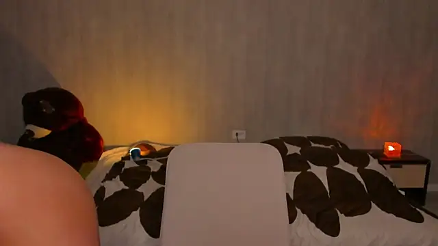 EricaPowers online show from July 24, 7:23 pm