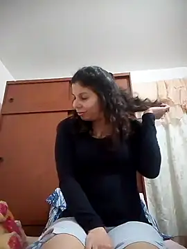 Carliina Soussa online show from March 7, 4:24 am