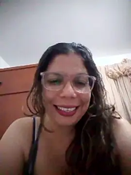 Snapshot of Carliina_Soussa chatting on January 5, 11:41 pm Carliina Soussa online show from January 5, 11:41 pm
