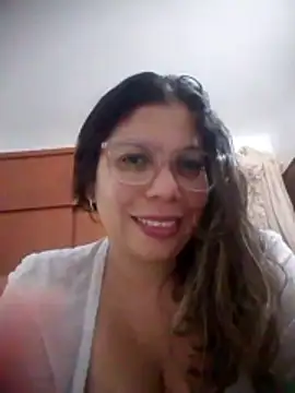 Snapshot of Carliina_Soussa chatting on January 8, 10:56 pm Carliina Soussa online show from January 8, 10:56 pm