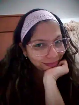 Snapshot of Carliina_Soussa chatting on February 13, 12:28 am Carliina Soussa online show from February 13, 12:28 am