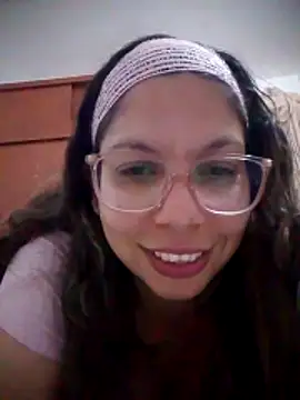 Snapshot of Carliina_Soussa chatting on February 18, 11:22 pm Carliina Soussa online show from February 18, 11:22 pm