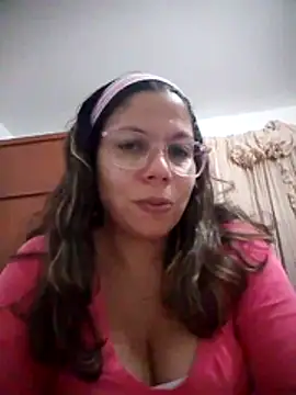 Snapshot of Carliina_Soussa chatting on February 20, 11:49 pm Carliina Soussa online show from February 20, 11:49 pm