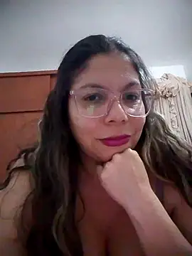 Snapshot of Carliina_Soussa chatting on March 2, 12:13 am Carliina Soussa online show from March 2, 12:13 am