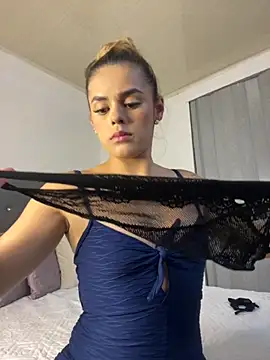 ZoeJohnsoon online show from October 25, 9:53 pm