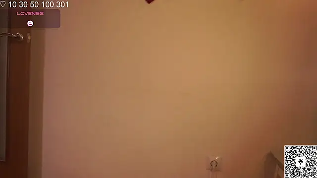 curlyboyy  online show from February 17, 3:09 pm