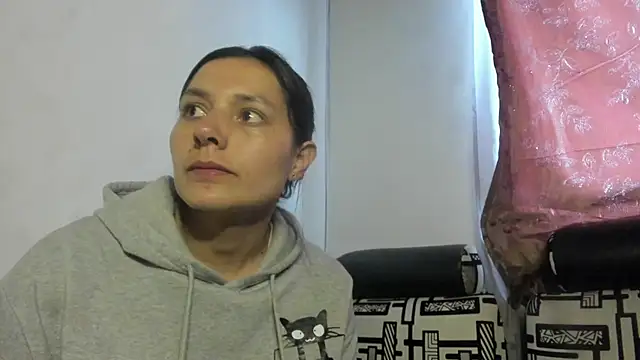 Nathaly love96 online show from July 8, 7:29 pm