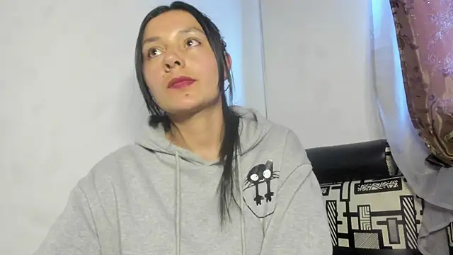 Nathaly love96 online show from July 15, 10:37 pm