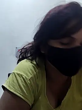 illay love online show from December 14, 3:28 pm