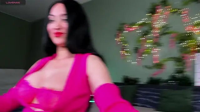 Margaret Clark  online show from January 7, 11:23 am