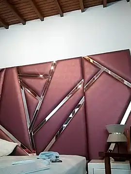 Adel Nesbiit online show from February 2, 6:31 pm