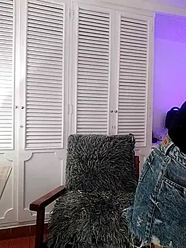 Adel Nesbiit online show from March 19, 7:51 pm