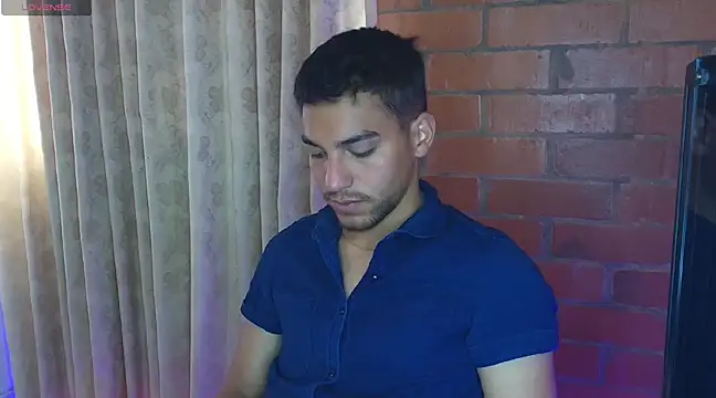 Snapshot of Leandro_valenzuela chatting on February 12, 5:58 pm Leandro valenzuela online show from February 12, 5:58 pm