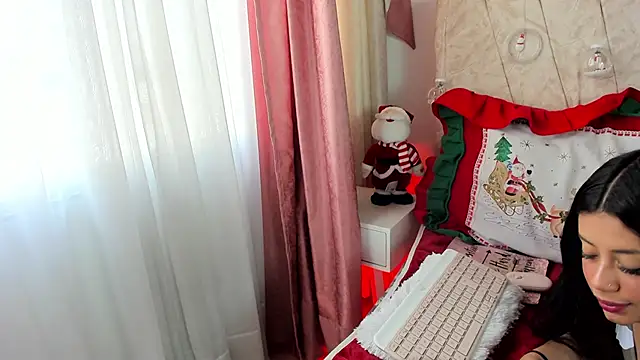 ElaaPerez online show from December 20, 3:00 pm