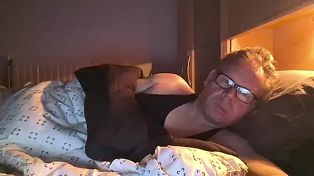 kinkyslet8 online show from March 21, 5:34 am