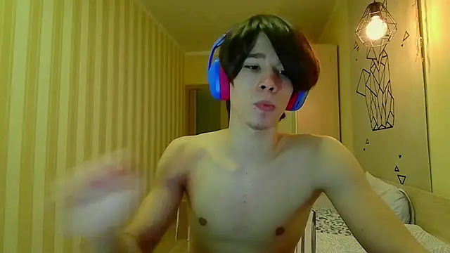 gayGamogey online show from March 4, 7:22 pm