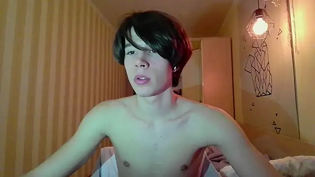 gayGamogey online show from March 10, 9:18 pm