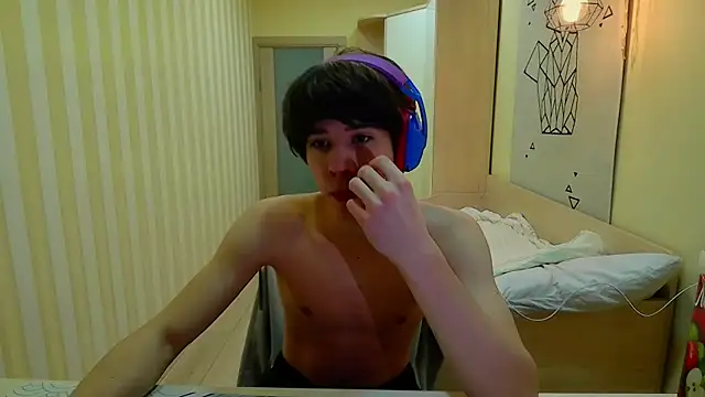 gayGamogey online show from December 22, 6:16 pm