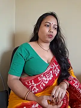 DREAM GIRL-30 online show from May 6, 7:46 am