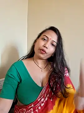 DREAM GIRL-30 online show from May 22, 5:25 am