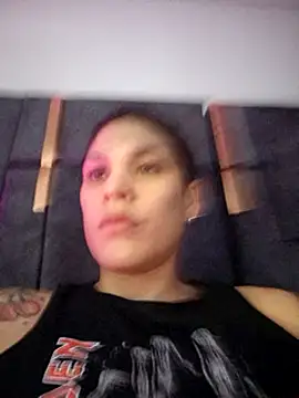 Snapshot of Charlee_pink chatting on February 14, 4:26 am Charlee pink online show from February 14, 4:26 am