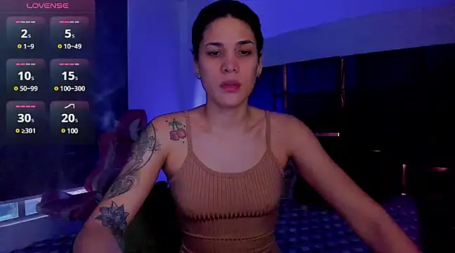 Snapshot of Charlee_pink chatting on March 13, 9:05 pm Charlee pink online show from March 13, 9:05 pm