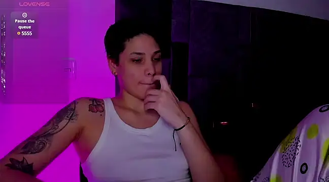 Snapshot of Charlee_pink chatting on March 22, 10:37 pm Charlee pink online show from March 22, 10:37 pm