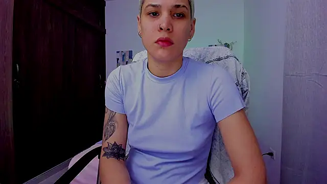 Snapshot of Charlee_pink chatting on September 26, 1:31 am Charlee pink online show from September 26, 1:31 am