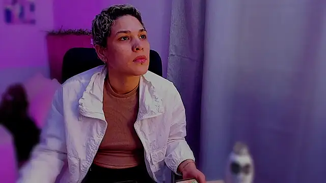 Charlee pink online show from November 13, 10:08 pm