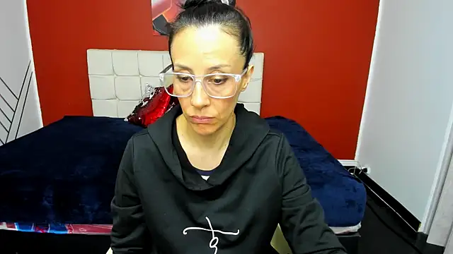 Abrillee1 online show from January 11, 9:04 pm