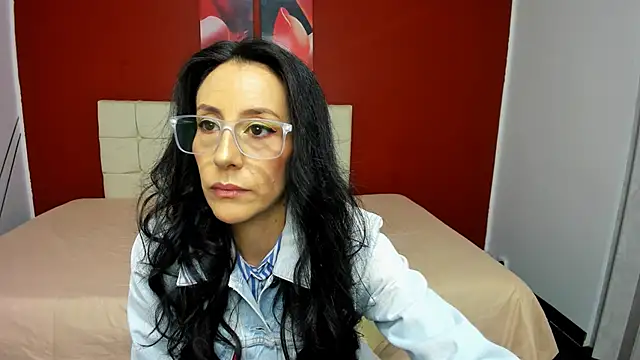 Abrillee1 online show from January 28, 7:32 pm