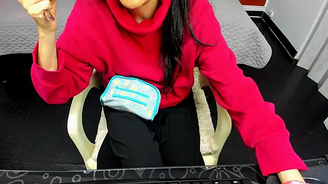 Abrillee1 online show from February 24, 7:41 pm