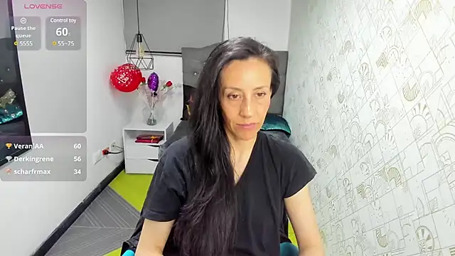 Abrillee1 online show from March 9, 4:49 am