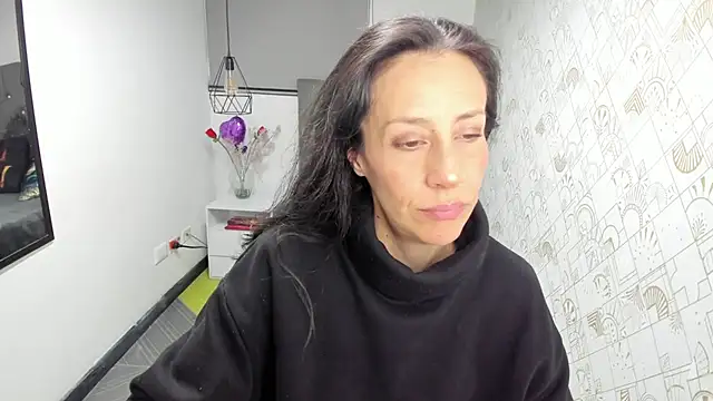 Abrillee1 online show from March 23, 6:47 am