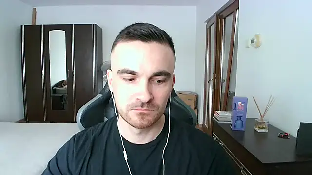 mu5clemania2 online show from April 1, 12:50 pm