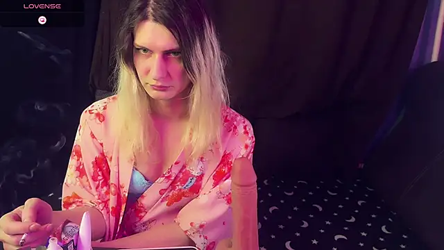 Alice Pinkhead online show from March 7, 3:18 pm