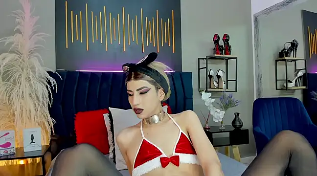 BrianaSchafer online show from December 24, 2:22 pm