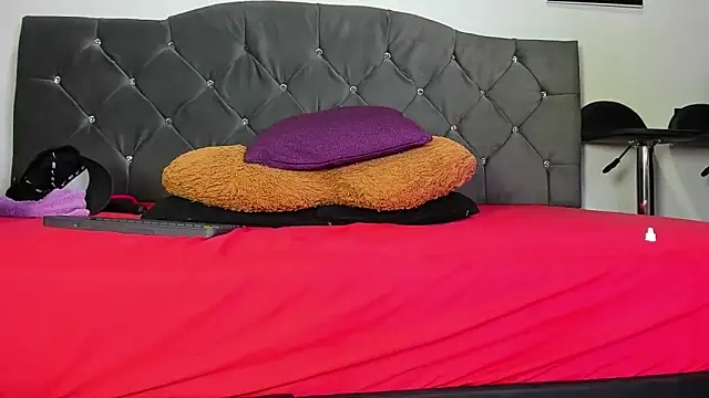 Snapshot of louis_bcasta1 chatting on September 10, 7:25 pm louis bcasta1 online show from September 10, 7:25 pm