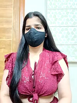 Snapshot of aaliya_bhattt chatting on March 4, 5:00 am aaliya bhattt online show from March 4, 5:00 am