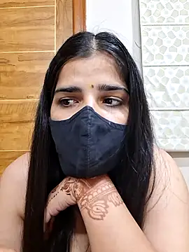 Snapshot of aaliya_bhattt chatting on October 13, 2:39 pm aaliya bhattt online show from October 13, 2:39 pm