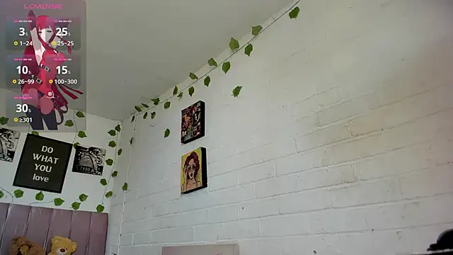 katt  black   online show from April 16, 8:09 pm