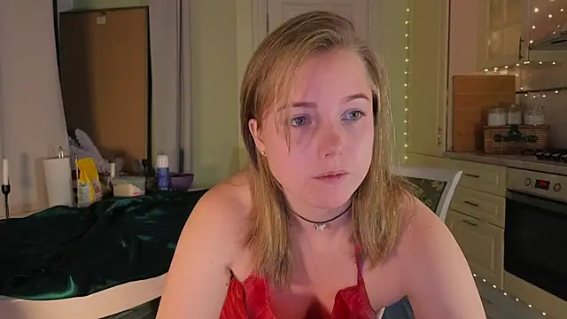 Snapshot of mary_ton chatting on November 27, 6:04 am mary ton online show from November 27, 6:04 am