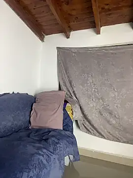 AndresSmith   online show from April 7, 8:48 am