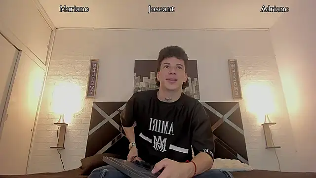 Snapshot of nakedfoam1 chatting on October 11, 3:28 am nakedfoam1 online show from October 11, 3:28 am