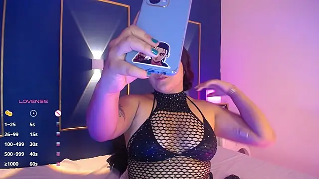 Snapshot of MeghanBurn chatting on March 14, 10:27 pm MeghanBurn online show from March 14, 10:27 pm