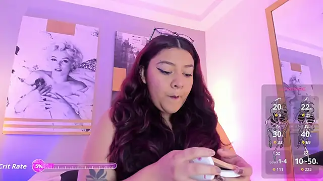 Snapshot of MeghanBurn chatting on December 4, 12:47 pm MeghanBurn online show from December 4, 12:47 pm