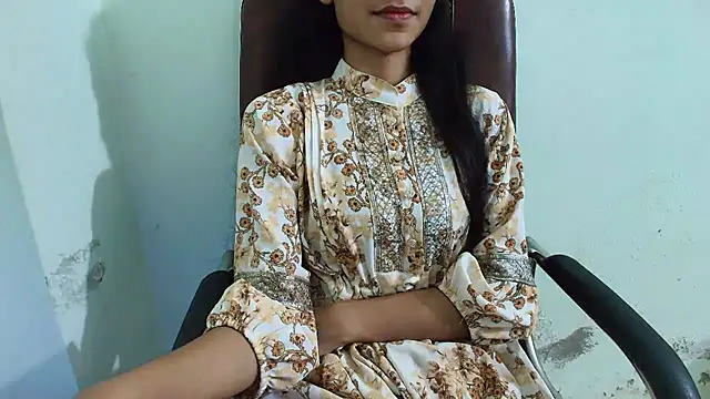 Snapshot of Srabontii chatting on March 17, 12:52 am Srabontii online show from March 17, 12:52 am