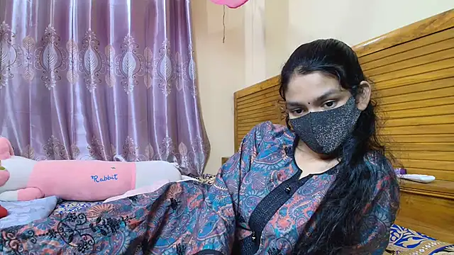 Srabontii online show from November 30, 11:25 am