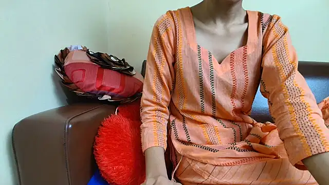 Srabontii online show from December 22, 11:46 pm